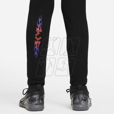 5. Spodnie Nike Dri-FIT Kylian Mbappé Jr DA5599-010