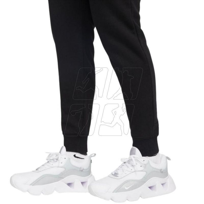5. Spodnie Nike NSW Club Fleece W DQ5191 010