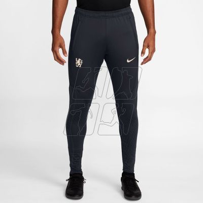 2. Spodnie Nike Chelsea FC Strike Pant M FN4131-426