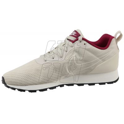 6. Buty Nike Md Runner 2 Eng Mesh W 916797-100