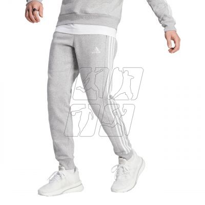 3. Spodnie adidas Essentials Fleece 3-Stripes Tapered Cuff M IJ6494