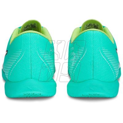 9. Buty piłkarskie Puma Ultra Play IT Jr 107237 01