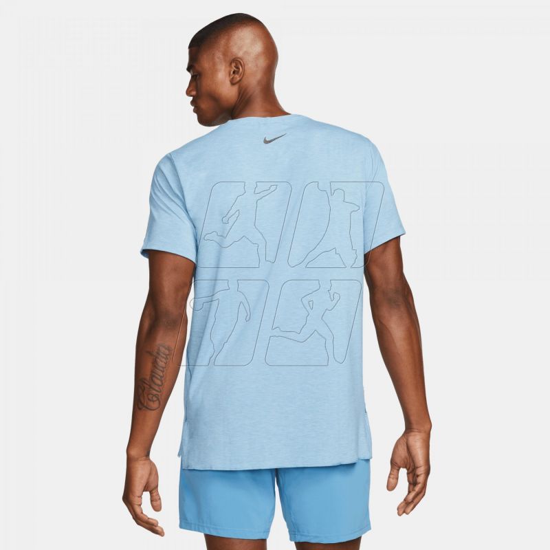2. Koszulka Nike Yoga Dry - Fit M DM7825-441