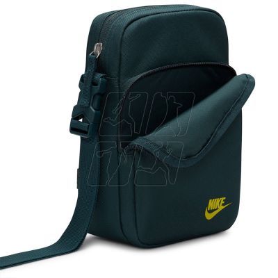 6. Saszetka Nike Heritage Crossbody Bag DB0456-328