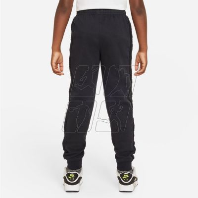 2. Spodnie Nike Sportswear Club Fleece Jr DV3062 010