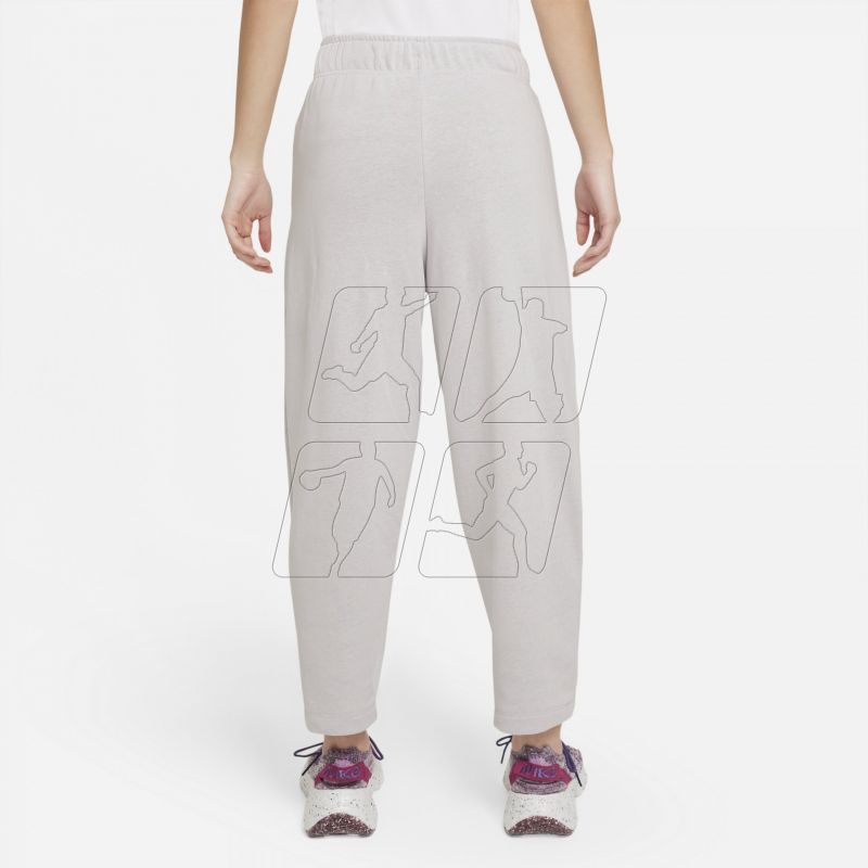 2. Spodnie Nike Sportswear Collection Essentials W DJ6941-094