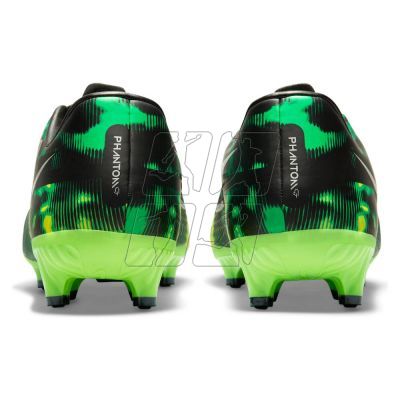 8. Buty piłkarskie Nike Phantom GT2 Academy SW MG M DM0722-003