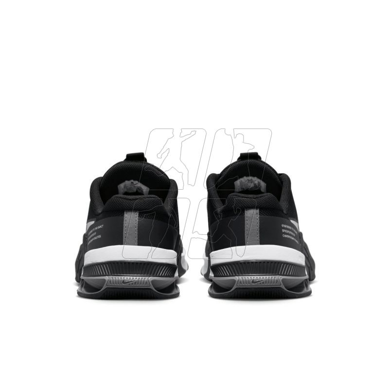 5. Buty Nike Metcon 8 W DO9327-001