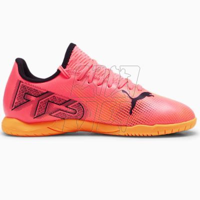 6. Buty piłkarskie Puma Future 7 Play IT Jr 107739-03