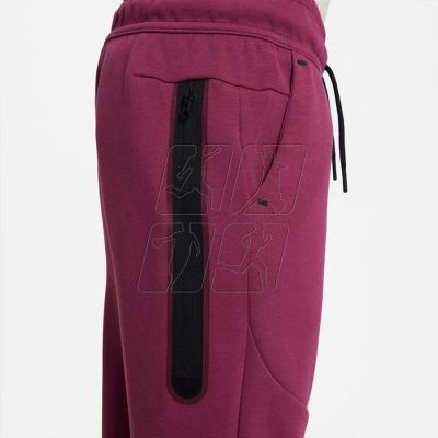 4. Spodnie Nike Sportswear Tech Flecce Jr CU9213 653