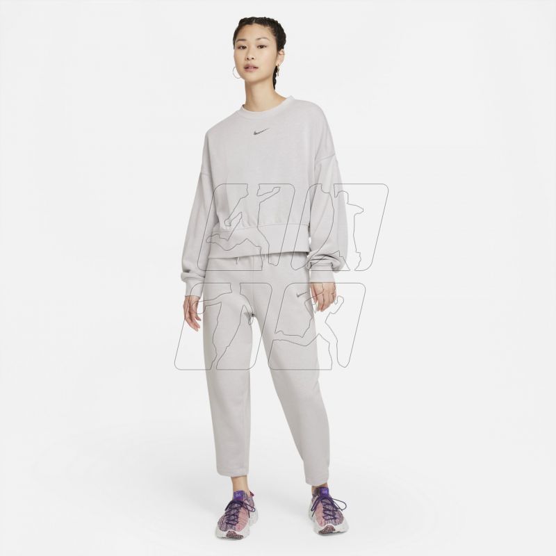5. Spodnie Nike Sportswear Collection Essentials W DJ6941-094