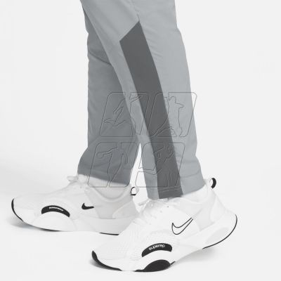 6. Spodnie Nike Pro Dri-FIT Vent Max M DM5948-073