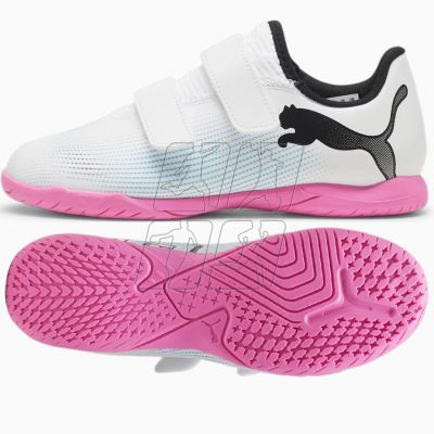 7. Buty piłkarskie Puma Future 7 Play IT Jr 107741-01