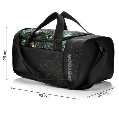 6. Torba fitness Meteor Nanuq 16894