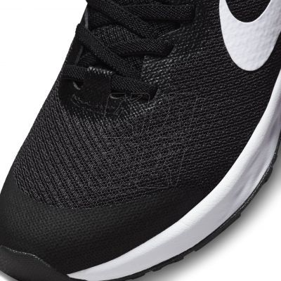 6. Buty Nike Revolution 6 FlyEase W DD1113-003
