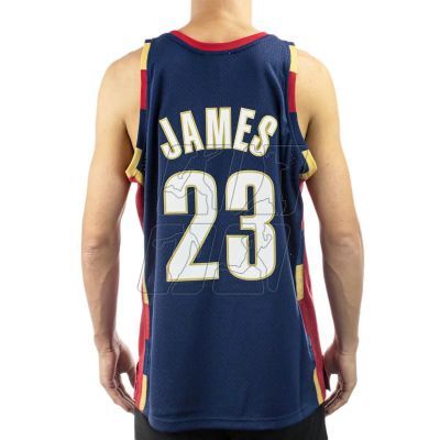 2. Koszulka Mitchell &Ness Cleveland Cavaliers NBA Swingman Jersey Lebron James M SMJYGS18156-CCANAVY08LJA