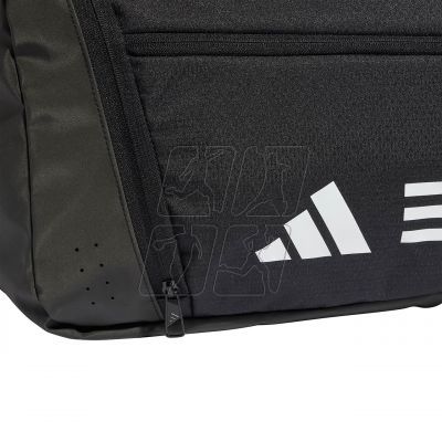 12. Torba adidas Essentials 3-Stripes Duffel Bag M IP9863