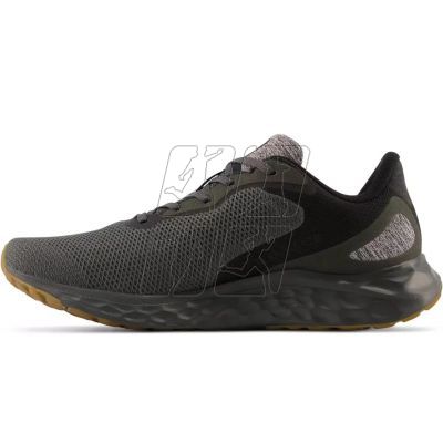 2. Buty do biegania męskie New Balance Freash Foam Arishi v4 sneakersy zielone (MARISRK4)