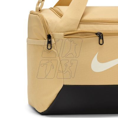 7. Torba Nike Brasilia DM3977-252