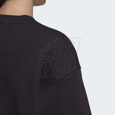 8. Bluza adidas Originals TRF Crew Sweat W FM3272
