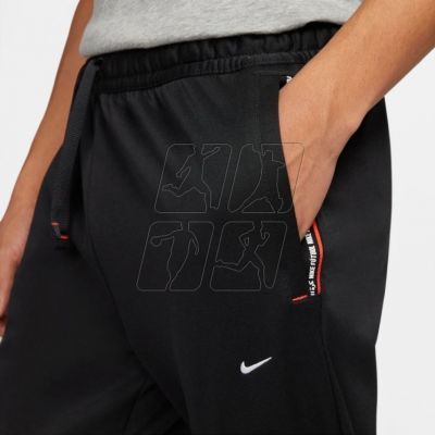4. Spodnie Nike NK FC Tribuna Sock M DD9541 010