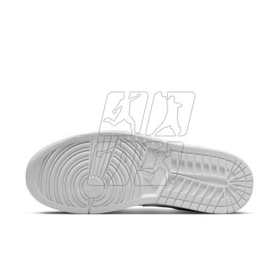 6. Buty Nike Air Jordan 1 Low M 553558-136