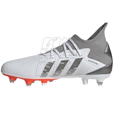 8. Buty piłkarskie adidas Predator Freak.3 SG M FY6306