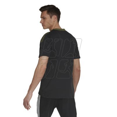 3. Koszulka adidas Tiro Graphic M GU8189
