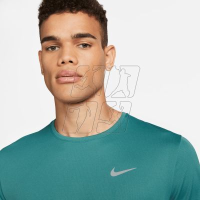 8. Koszulka Nike Dri-FIT UV Miler M DV9315-379