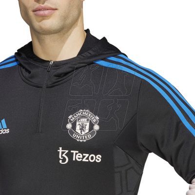 6. Bluza adidas Manchester United TK Hood M HT4295