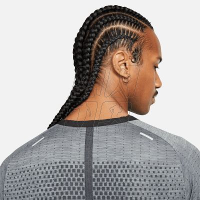 4. Koszulka Nike Dri-FIT ADV TechKnit Ultra M DM4753-010