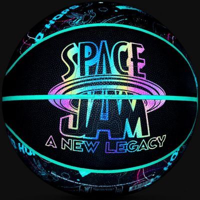 3. Piłka do koszykówki Spalding Space Jam 77121Z