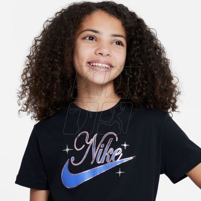 3. Koszulka Nike Sportswear Jr DX1717 010