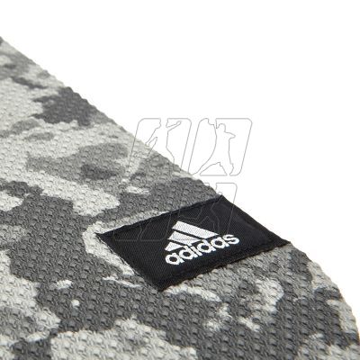 15. Mata treningowa adidas ADMT-13231GR