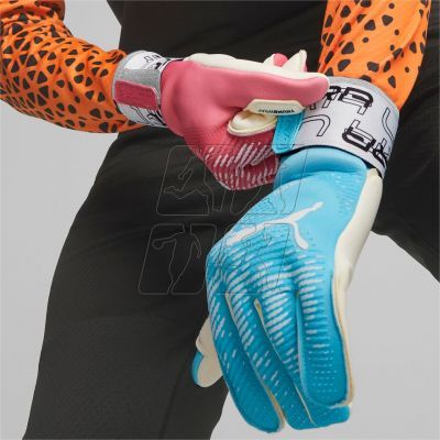 7. Rękawice bramkarskie Puma Ultra Grip 1 Tricks Hybrid 41853 01