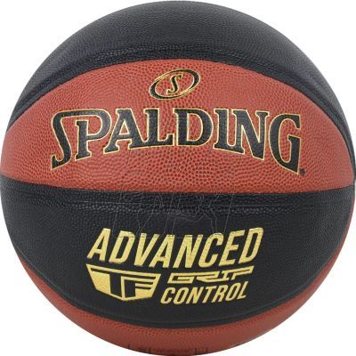 6. Piłka Spalding Advanced Grip Control  In/Out Ball 76872Z