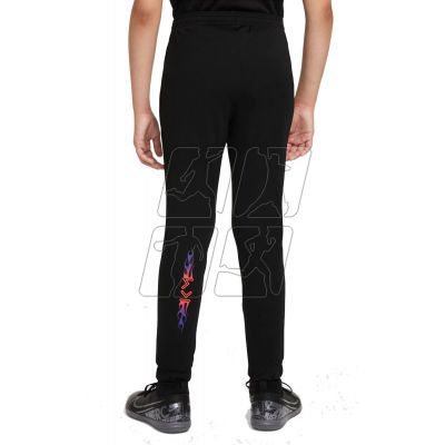 2. Spodnie Nike Dri-FIT Kylian Mbappé Jr DA5599-010