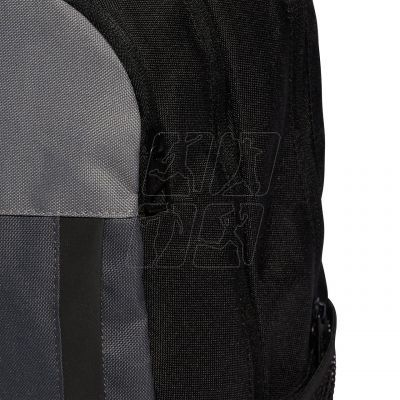 7. Plecak adidas Motion Badge of Sport IK6890