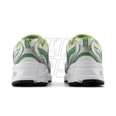 7. Buty New Balance MR530ADB