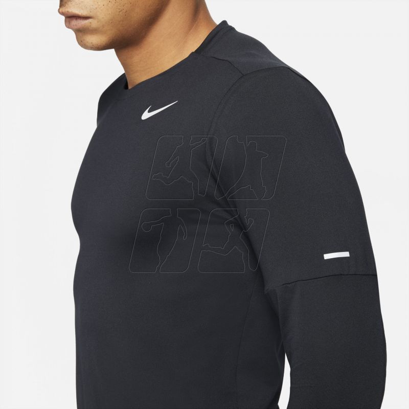 3. Koszulka Nike Dri-FIT Element M DD4754-010