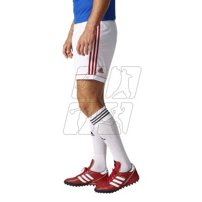 Spodenki piłkarskie adidas Squadra 17 M BK4762 w kolorze białym, posiadają technologię climalite