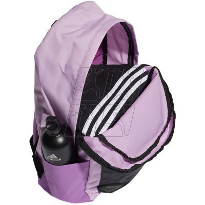 5. Plecak adidas Classic Badge of Sport 3-Stripes Backpack HM9147