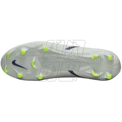 5. Buty piłkarskie Nike Phantom GT2 Academy DF FG/MG M DC0797 570