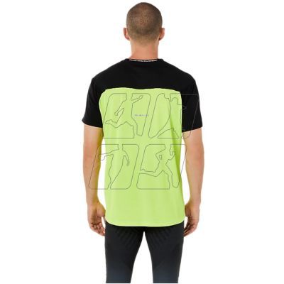 5. Koszulka Asics Race SS Top Tee M 2011C239-300