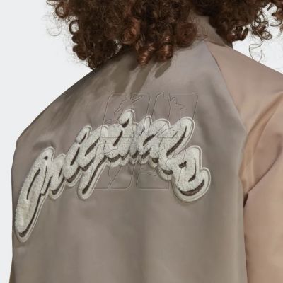 5. Kurtka adidas Originals Clgt Jacket M HP0429