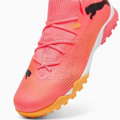 8. Buty piłkarskie Puma Future 7 Match TT + Mid Jr 107731-03