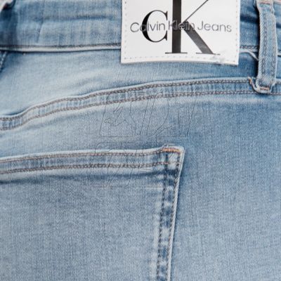4. Spodenki Calvin Klein Jeans Regular W J20J220644