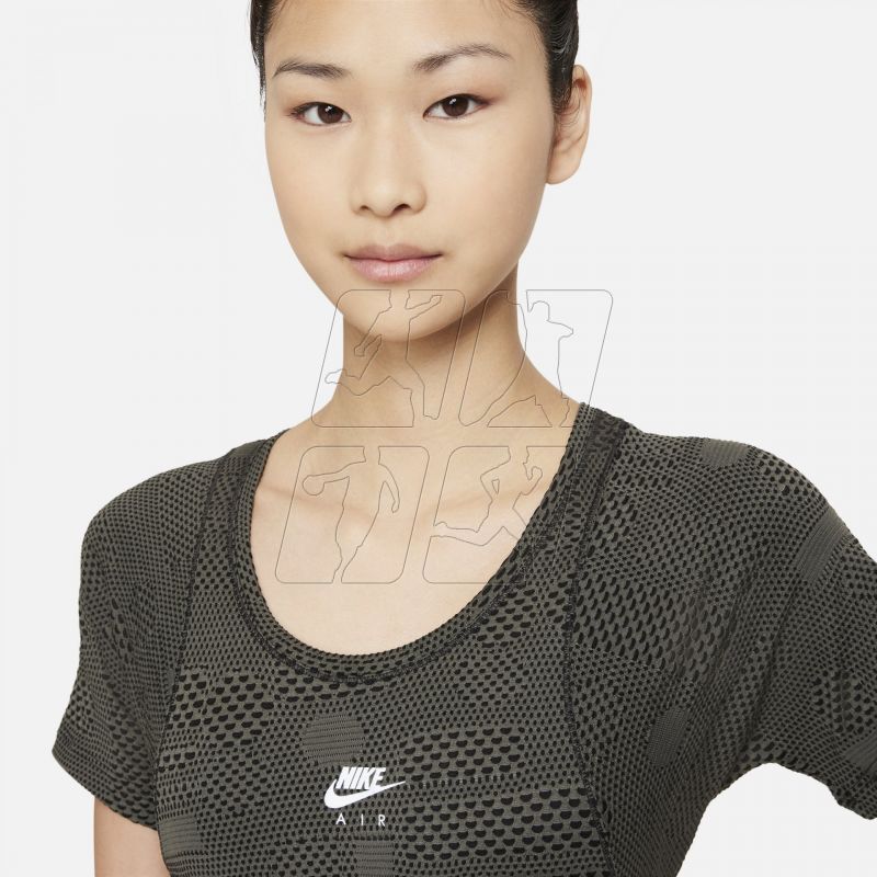 3. Koszulka Nike Air Dri-Fit W DD4027-010