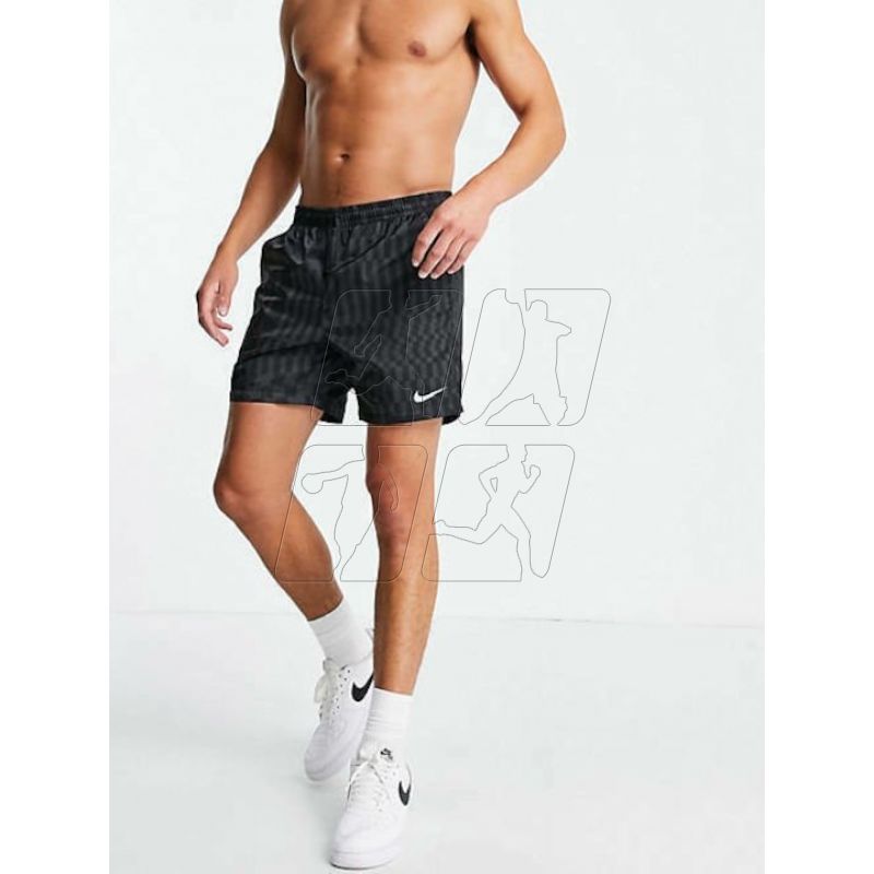 4. Spodenki Nike Zig Zag Logo Printed Woven Shorts M DO0016-010