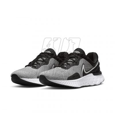 2. Buty Nike React Miler 3 M DD0490-101
